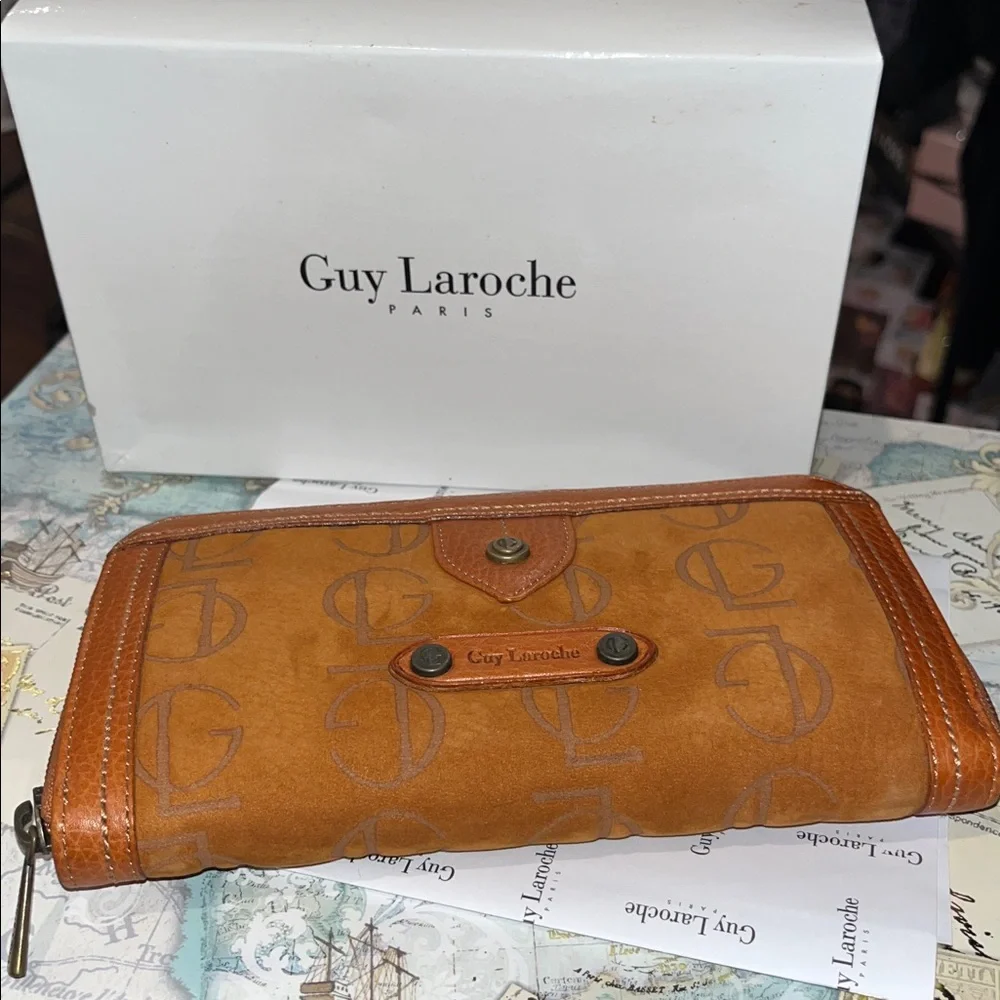 Guy Laroche vintage suede leather long zipper wallet